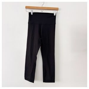 Lululemon Capri lagging’s black size 4
